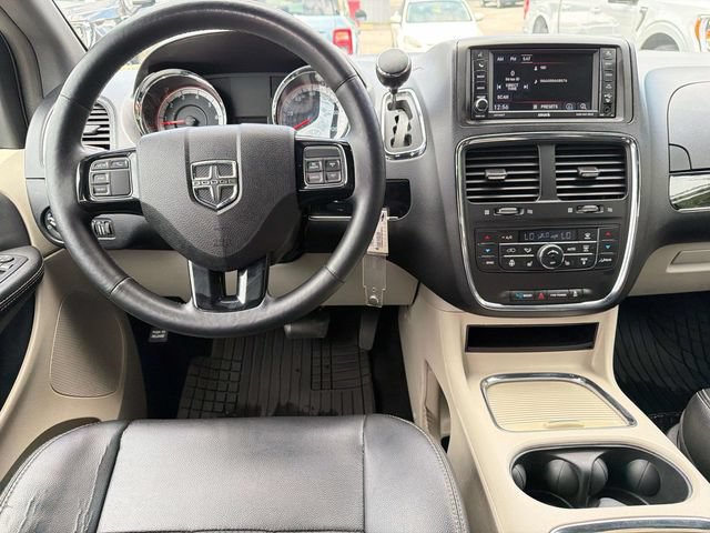 Used 2015 Dodge Grand Caravan SXT FWD image 13