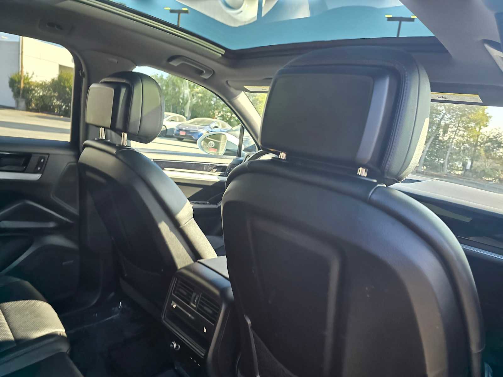 Used 2024 Porsche Cayenne image 15