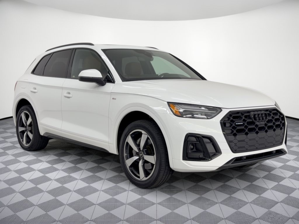 Used 2023 Audi Q5 2.0T Premium Plus w/ Premium Plus Package AWD/4WD image 7