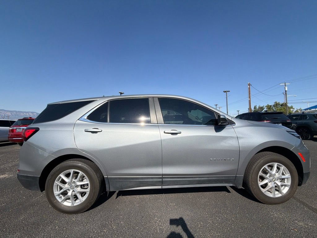 Used 2024 Chevrolet Equinox LT AWD/4WD image 4