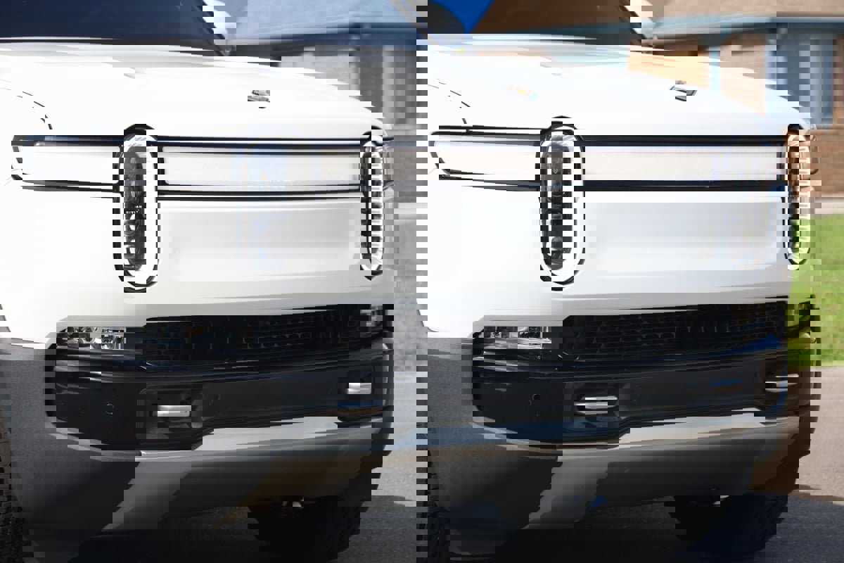 Used 2022 Rivian R1T Adventure image 52