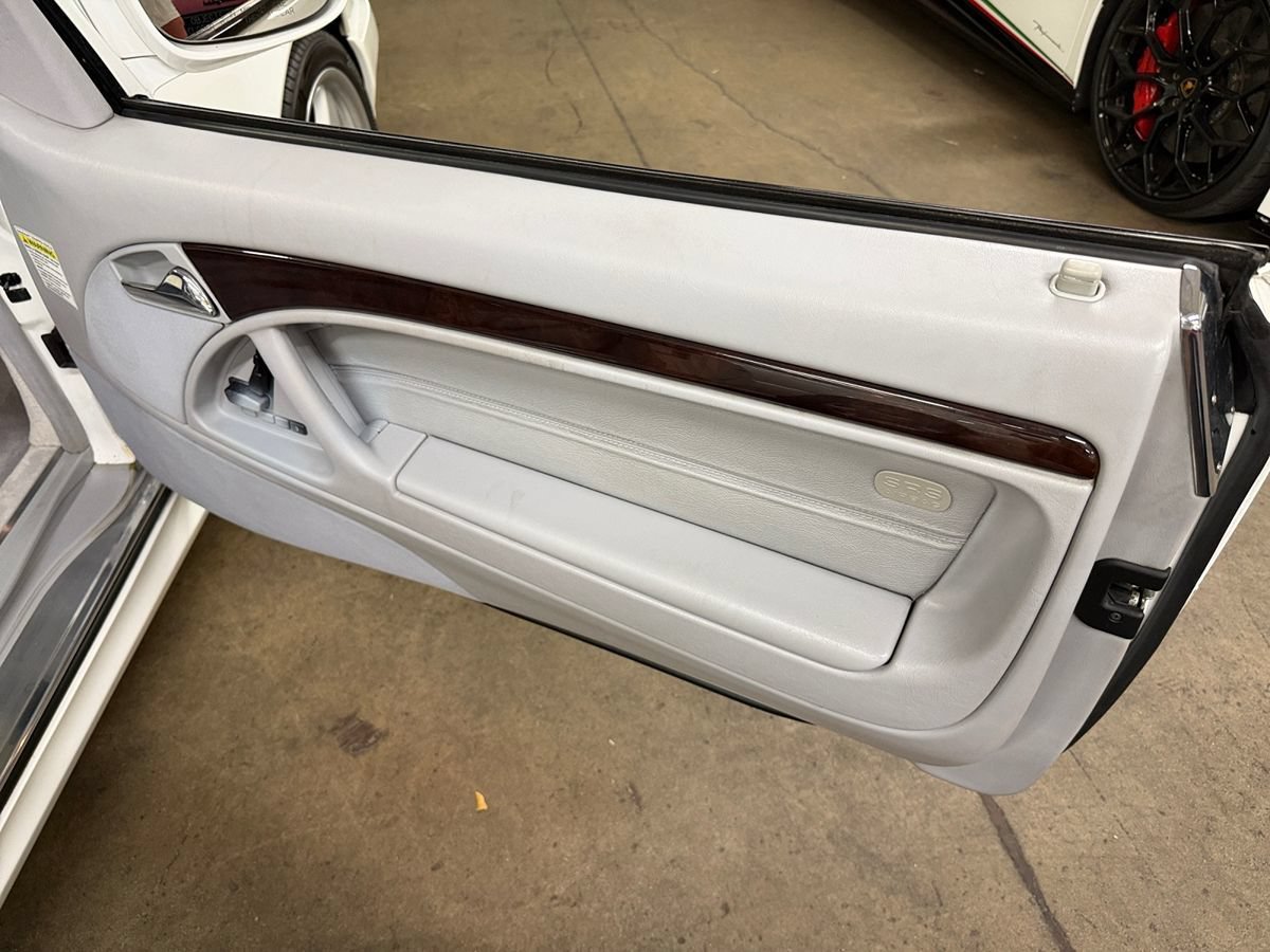 Used 2001 Mercedes-Benz SL 500 image 16