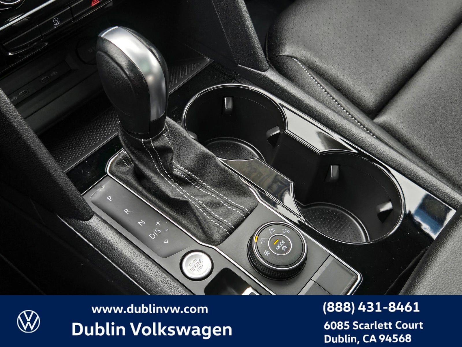 Certified 2023 Volkswagen Atlas SE w/ Panoramic Sunroof Package AWD/4WD image 19