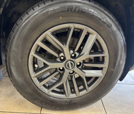 Used 2023 Nissan Rogue S FWD image 12
