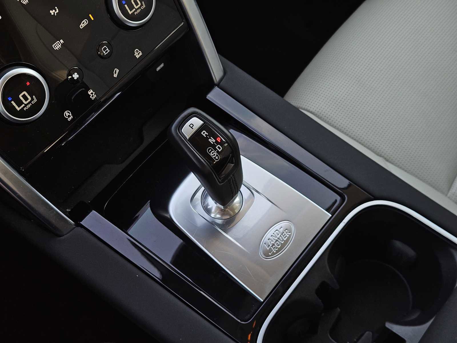 Used 2020 Land Rover Discovery Sport S image 20