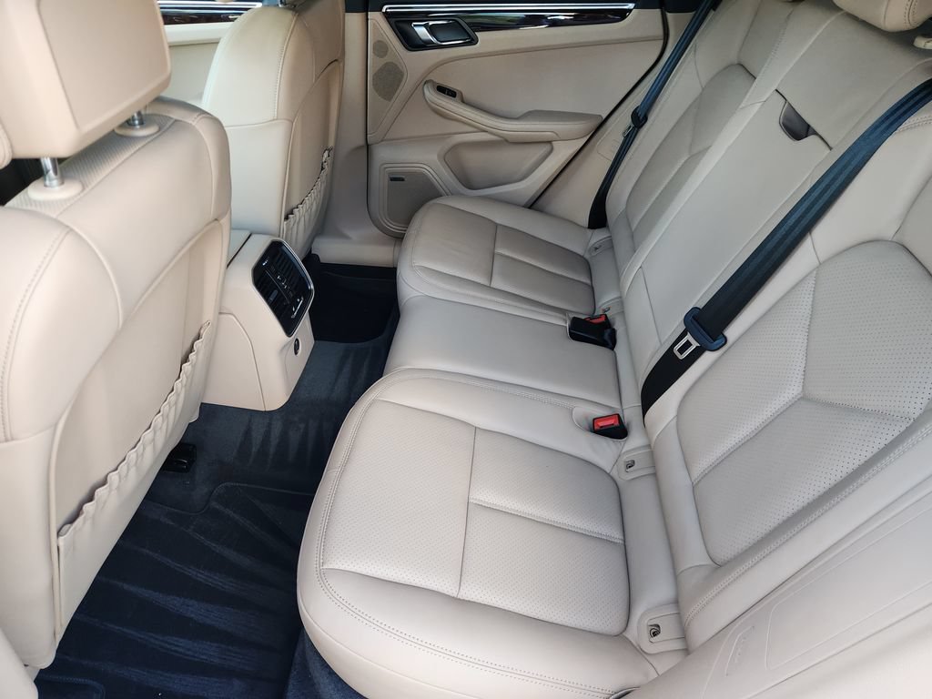 Used 2019 Porsche Macan S AWD/4WD image 30
