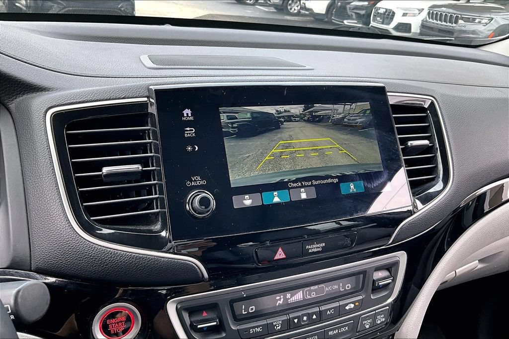 Used 2020 Honda Pilot Elite image 32