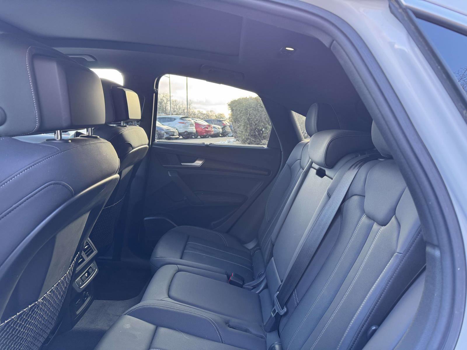 Used 2021 Audi Q5 Prestige image 12