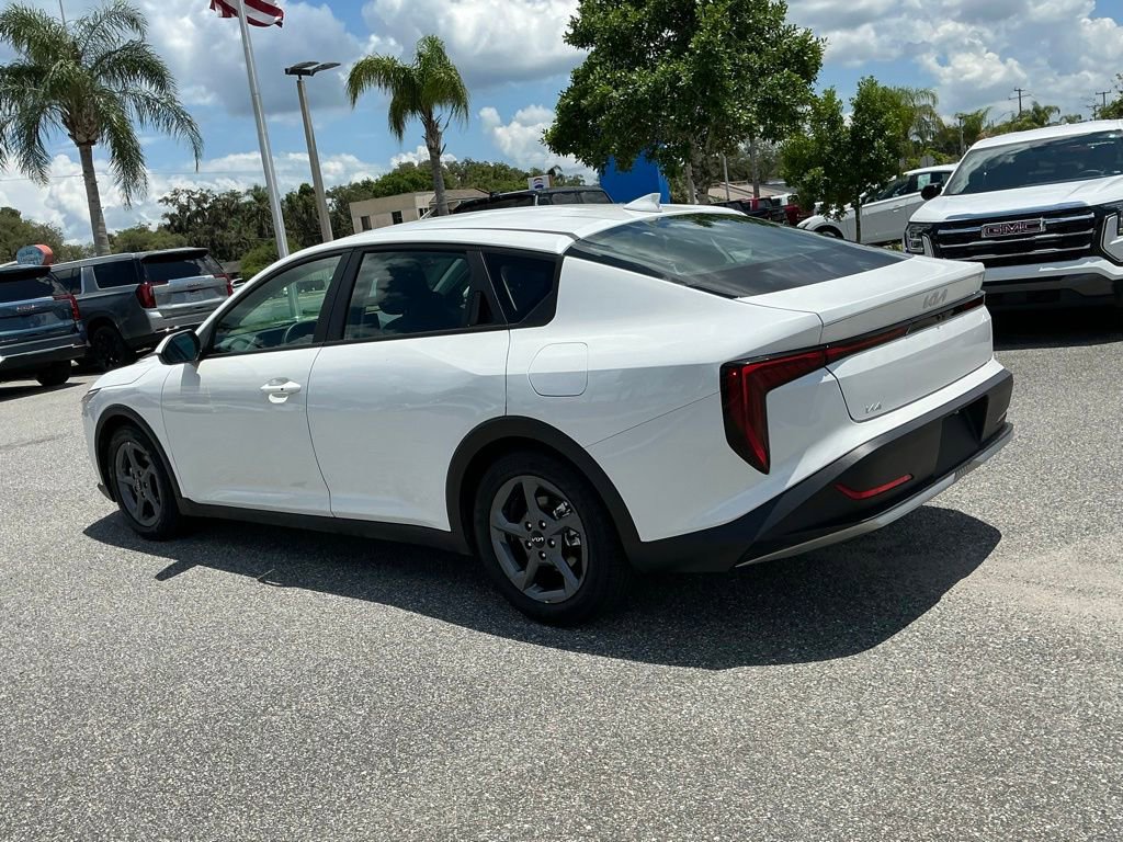Used 2025 Kia K4 FWD image 2