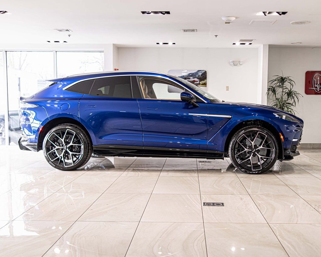 New 2026 Aston Martin DBX 707 AWD/4WD image 9