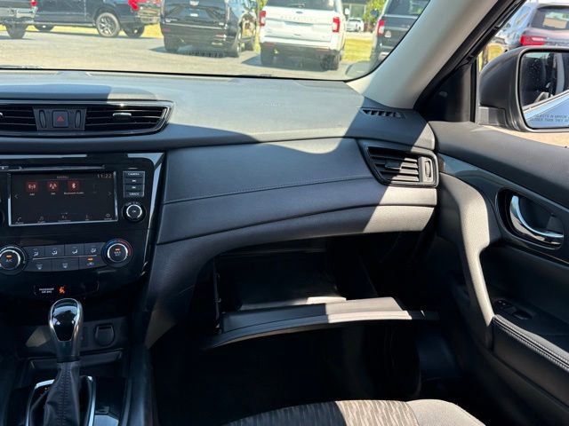 Used 2019 Nissan Rogue SV AWD/4WD image 31