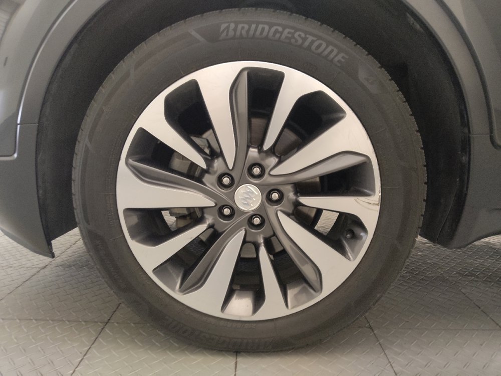 Used 2018 Buick Encore Essence FWD image 31