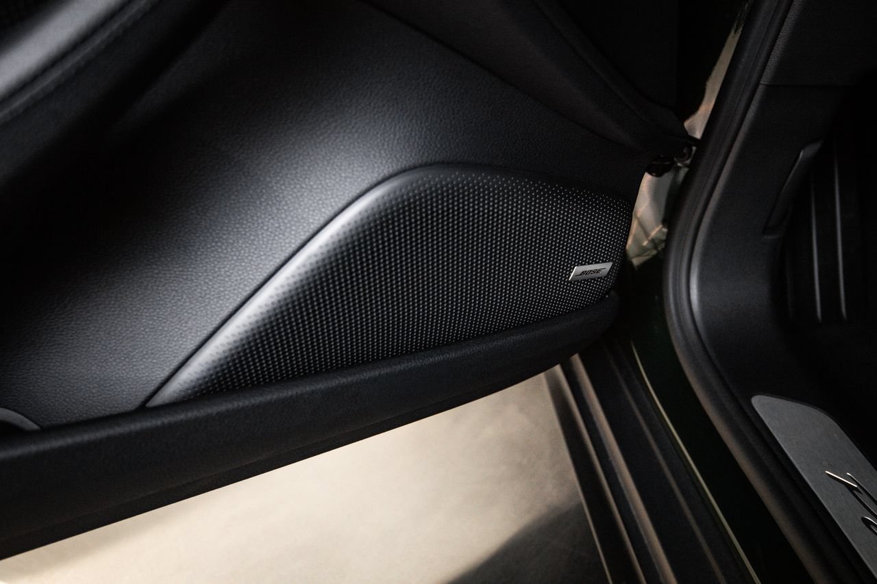 Certified 2025 Porsche Panamera image 21