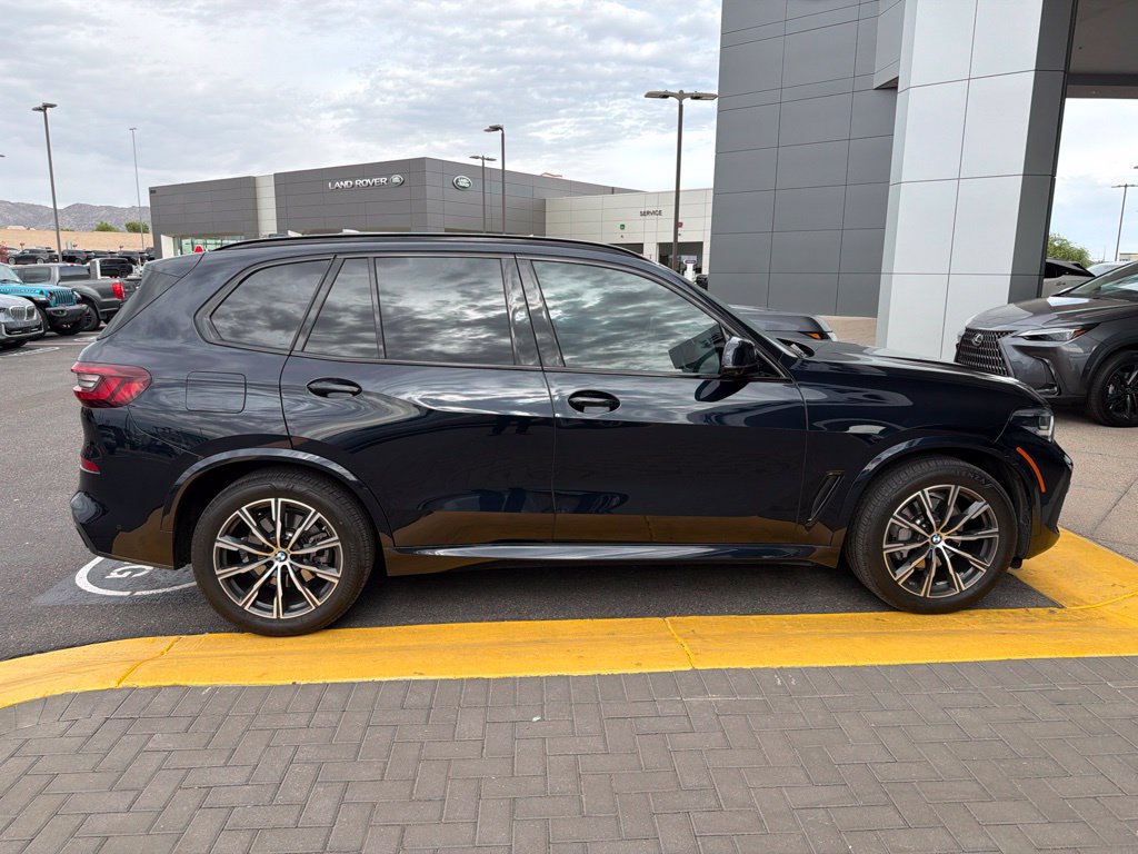 Used 2022 BMW X5 sDrive40i w/ M Sport Package RWD image 6