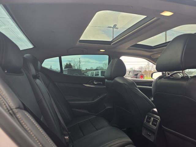 Used 2020 Nissan Maxima 3.5 SL w/ Floor Mat Group image 15