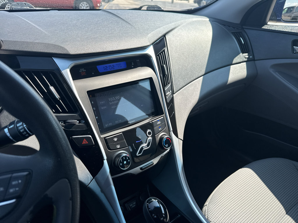 Used 2011 Hyundai Sonata GLS w/ Popular Equipment Pkg 2 FWD image 19