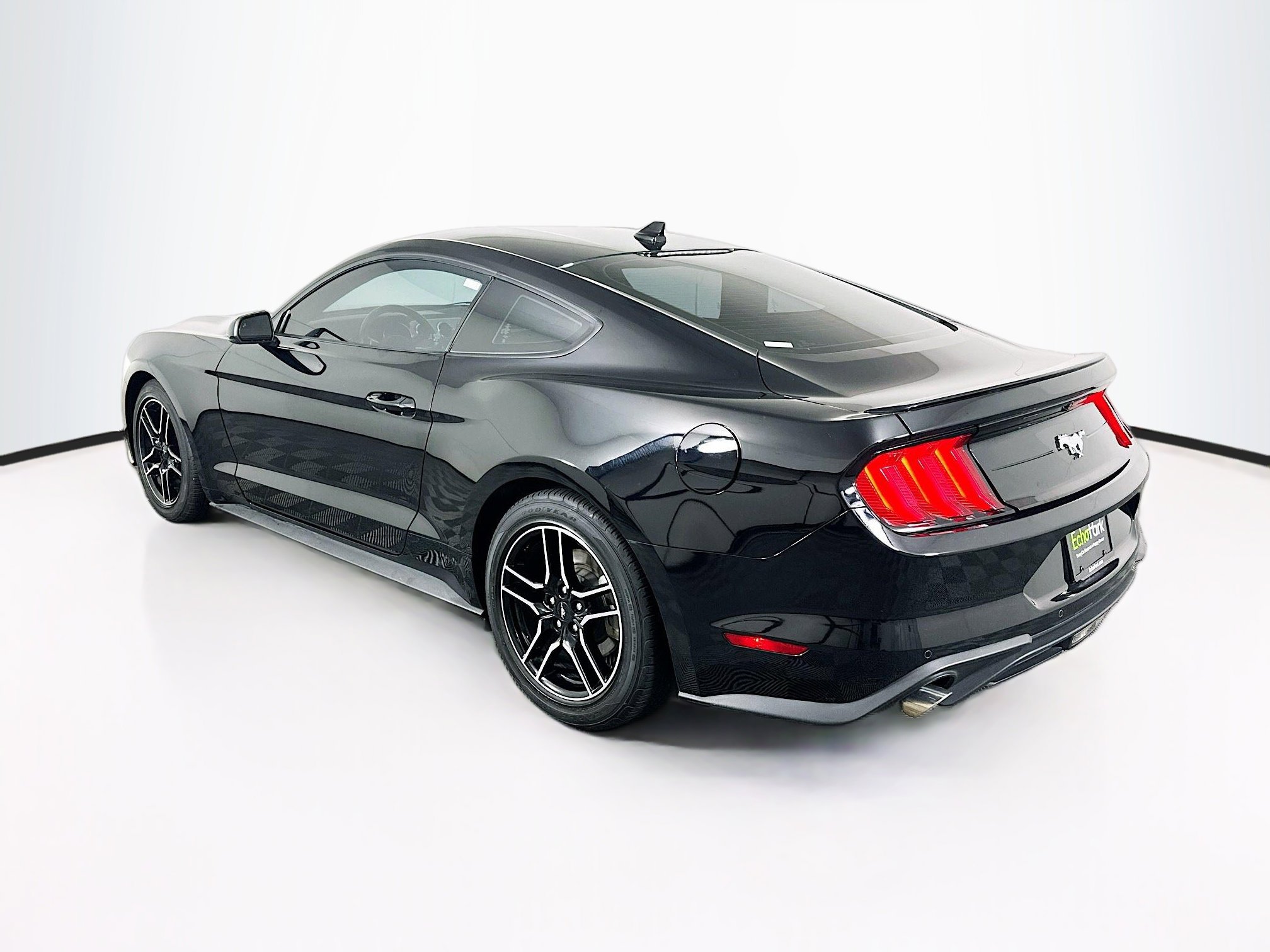 Used 2022 Ford Mustang Premium image 5