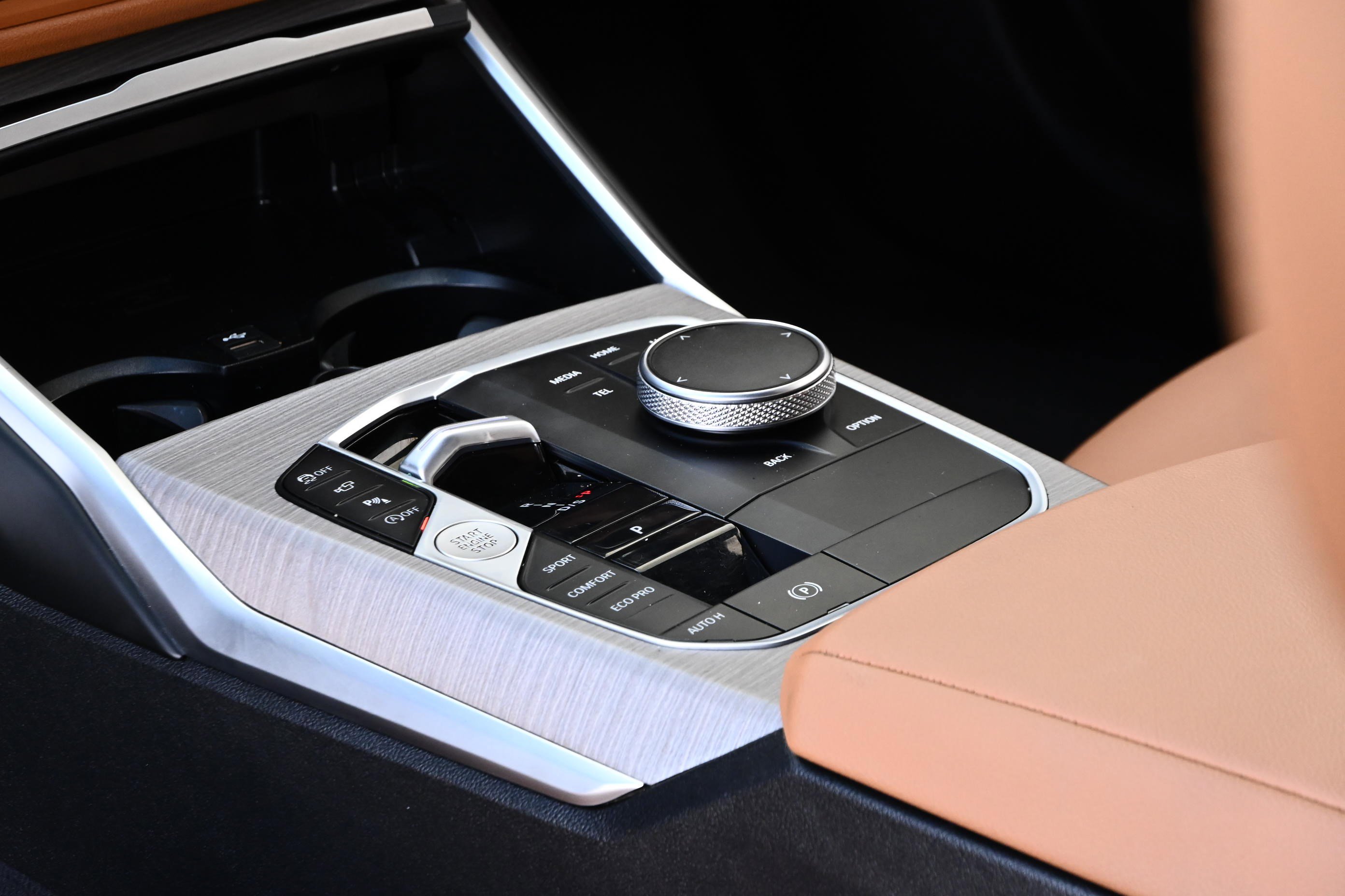 Certified 2025 BMW 330i Sedan image 29