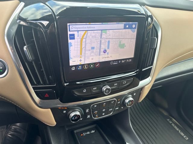 Used 2023 Chevrolet Traverse Premier FWD image 13