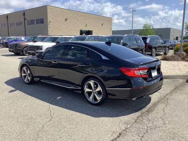 Used 2018 Honda Accord Touring image 8