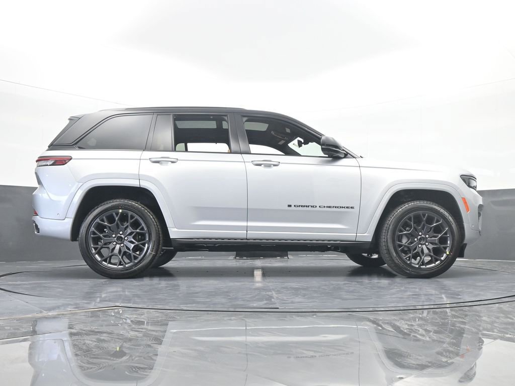 New 2025 Jeep Grand Cherokee Summit image 60