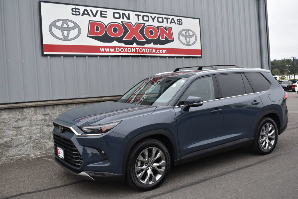 Certified 2024 Toyota Grand Highlander AWD image 1