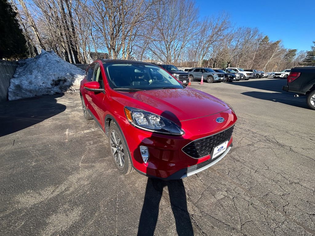 Used 2020 Ford Escape Titanium image 1