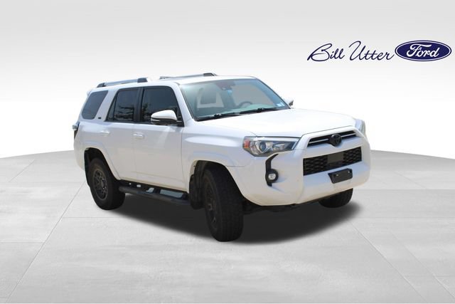 Used 2021 Toyota 4Runner SR5 Premium w/ Moonroof Package RWD image 3
