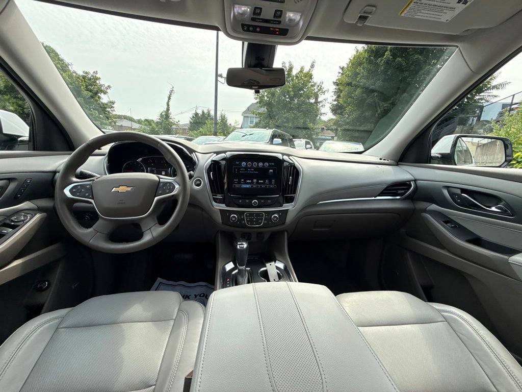 Used 2018 Chevrolet Traverse Premier AWD/4WD image 26