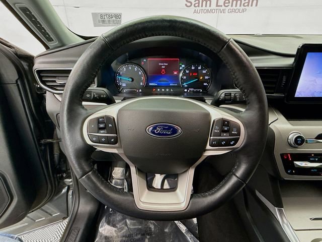 Used 2022 Ford Explorer XLT w/ Equipment Group 202A image 12