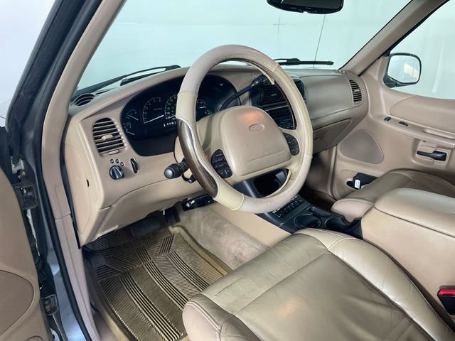 Used 2000 Ford Explorer Eddie Bauer AWD/4WD image 3