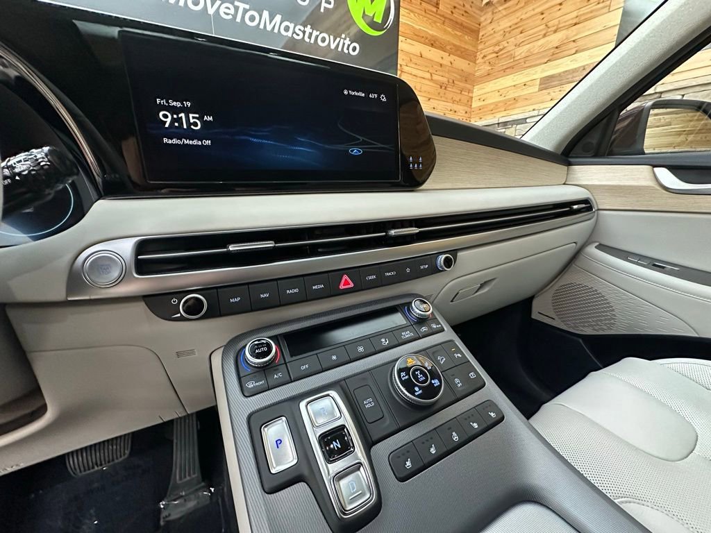 Certified 2023 Hyundai Palisade Limited image 18