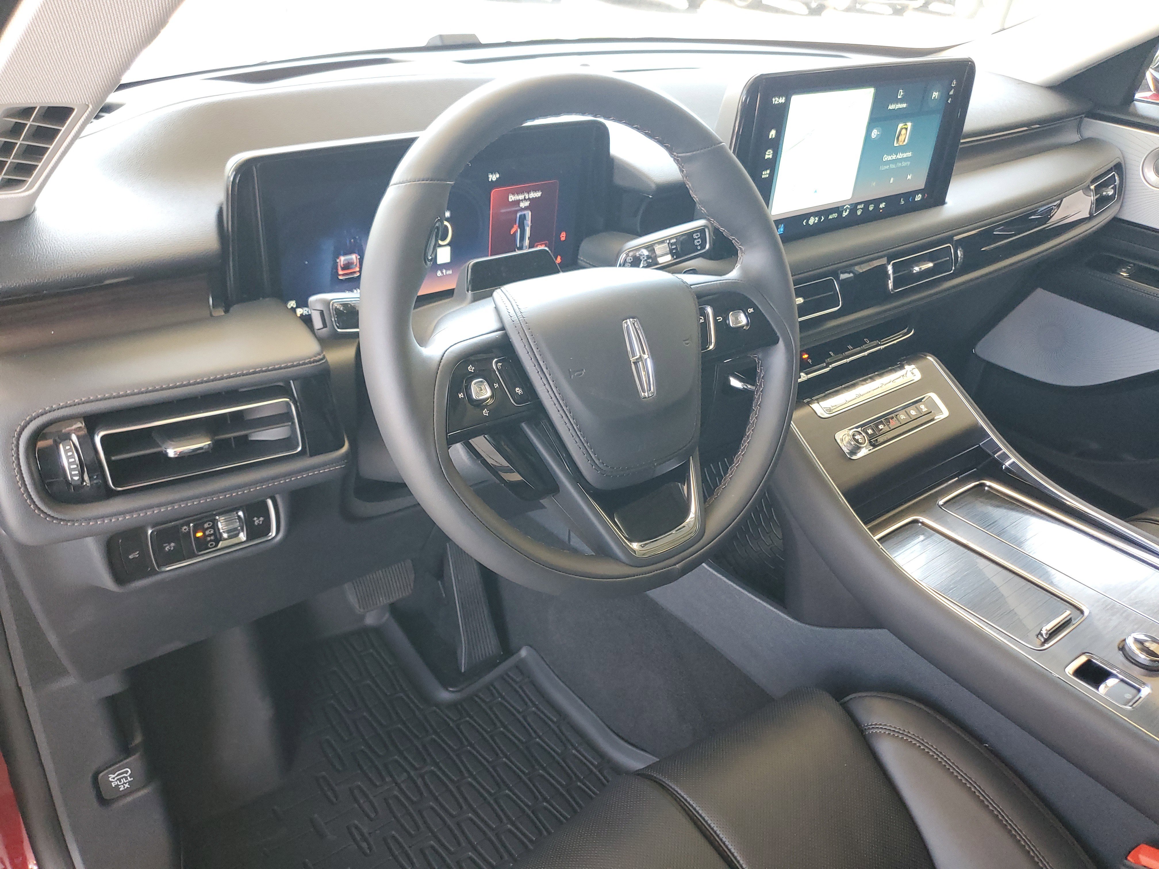 New 2026 Lincoln Aviator Reserve AWD/4WD image 12