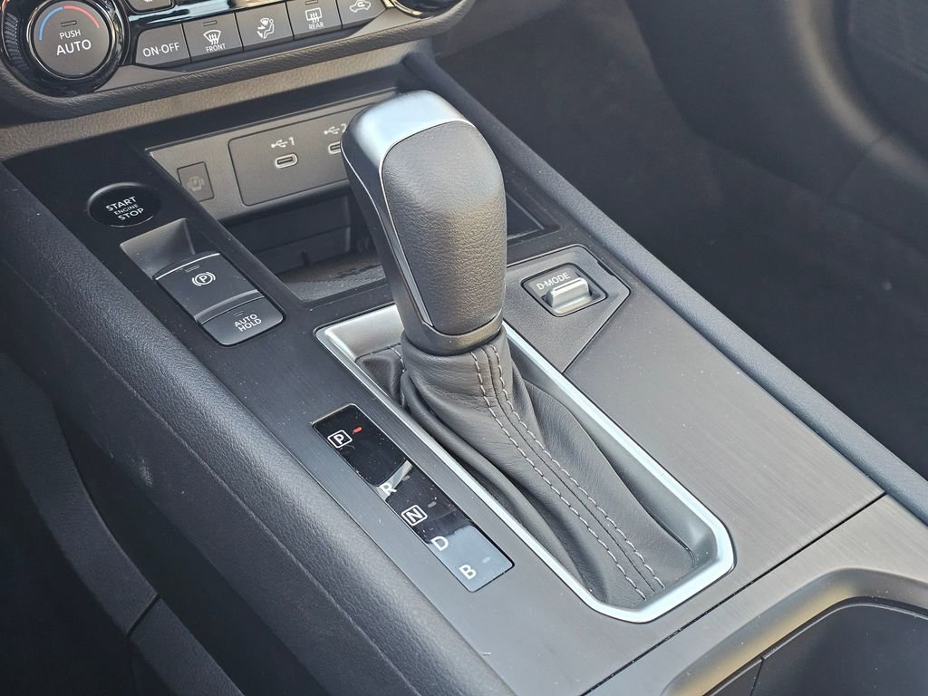 New 2026 Nissan Kicks SV w/ SV Premium Package image 18