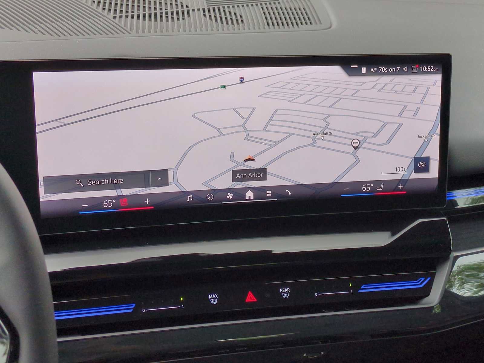 Certified 2025 BMW 530i xDrive w/ Premium Package image 31