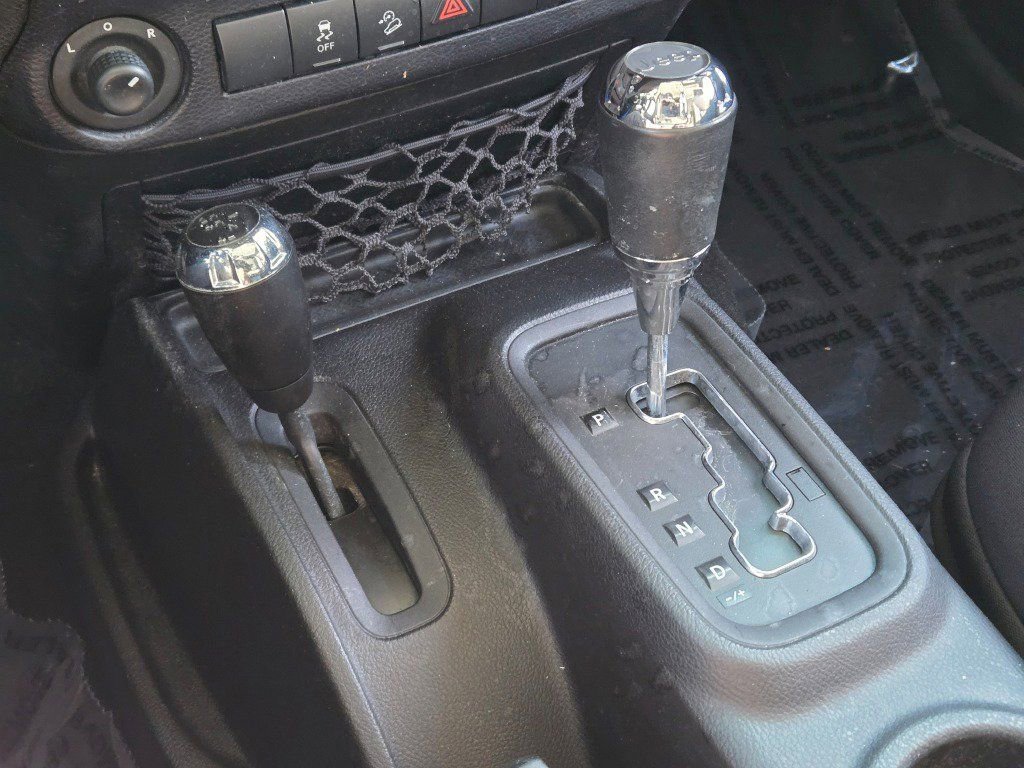 Used 2015 Jeep Wrangler Sport w/ Quick Order Package 24S image 17