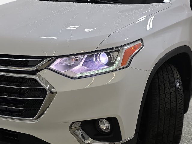 Used 2021 Chevrolet Traverse LT w/ LT Premium Package AWD/4WD image 31