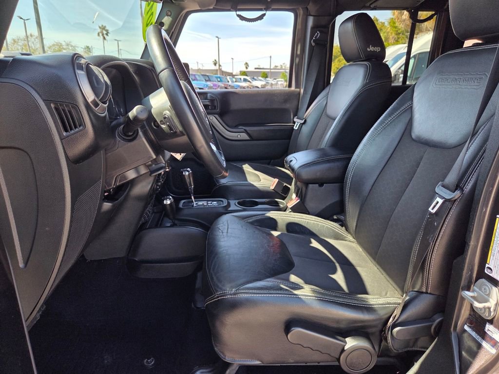 Used 2018 Jeep Wrangler Unlimited Sport AWD/4WD image 12