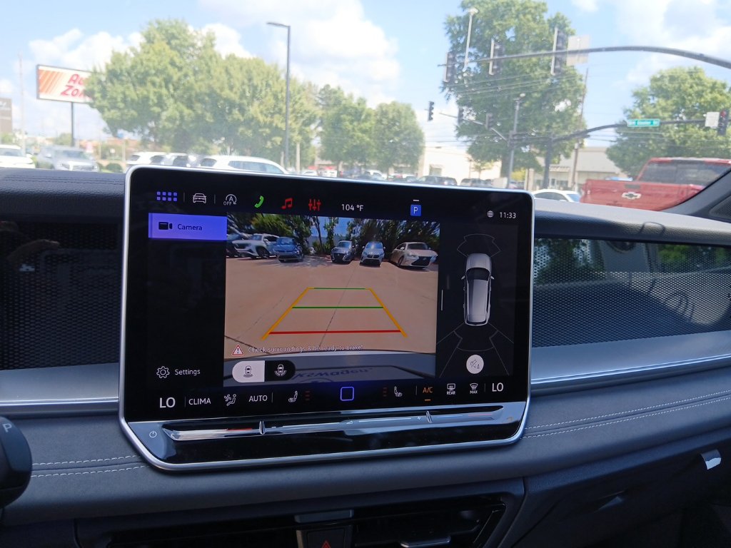 New 2026 Volkswagen Tiguan SE R-Line FWD image 27