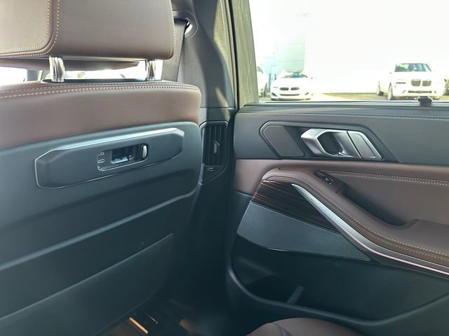 New 2026 BMW X5 xDrive40i w/ M Sport Package image 22