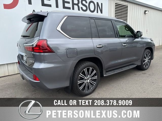 Used 2019 Lexus LX 570 4WD w/ Luxury Package image 3