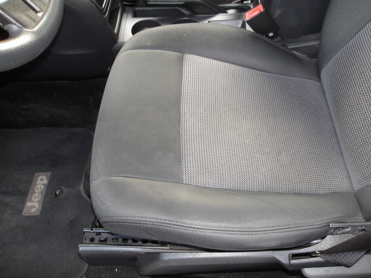 Used 2013 Jeep Patriot Sport w/ PWR Value Group image 18