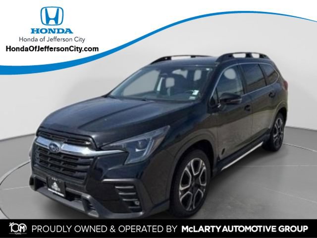 Used 2023 Subaru Ascent Limited image 1