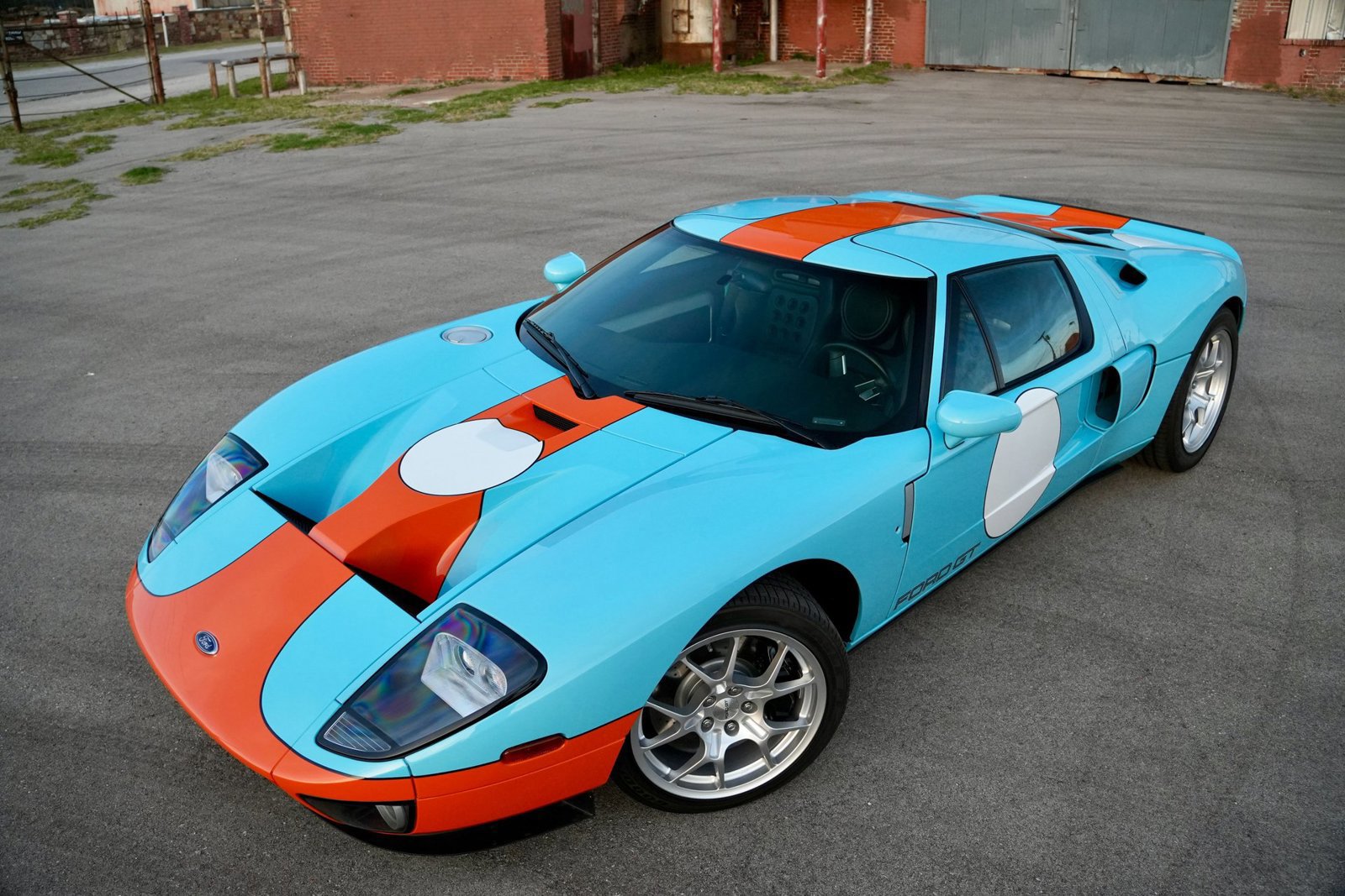 Used 2006 Ford GT image 4