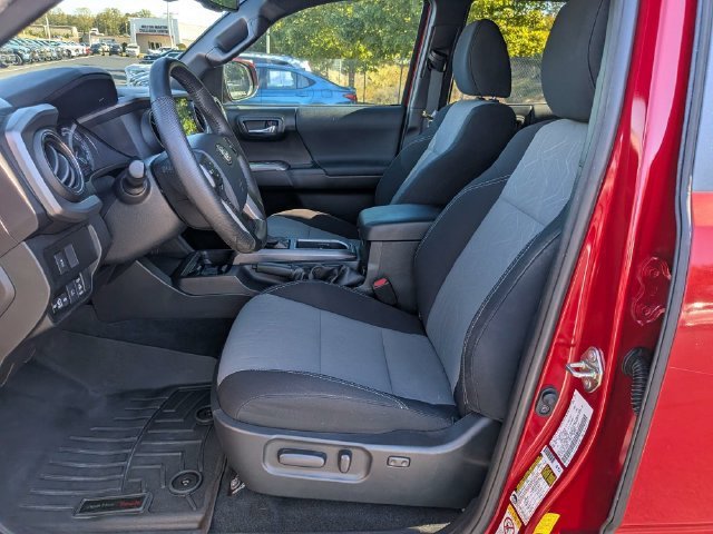 Used 2020 Toyota Tacoma TRD Sport RWD image 8