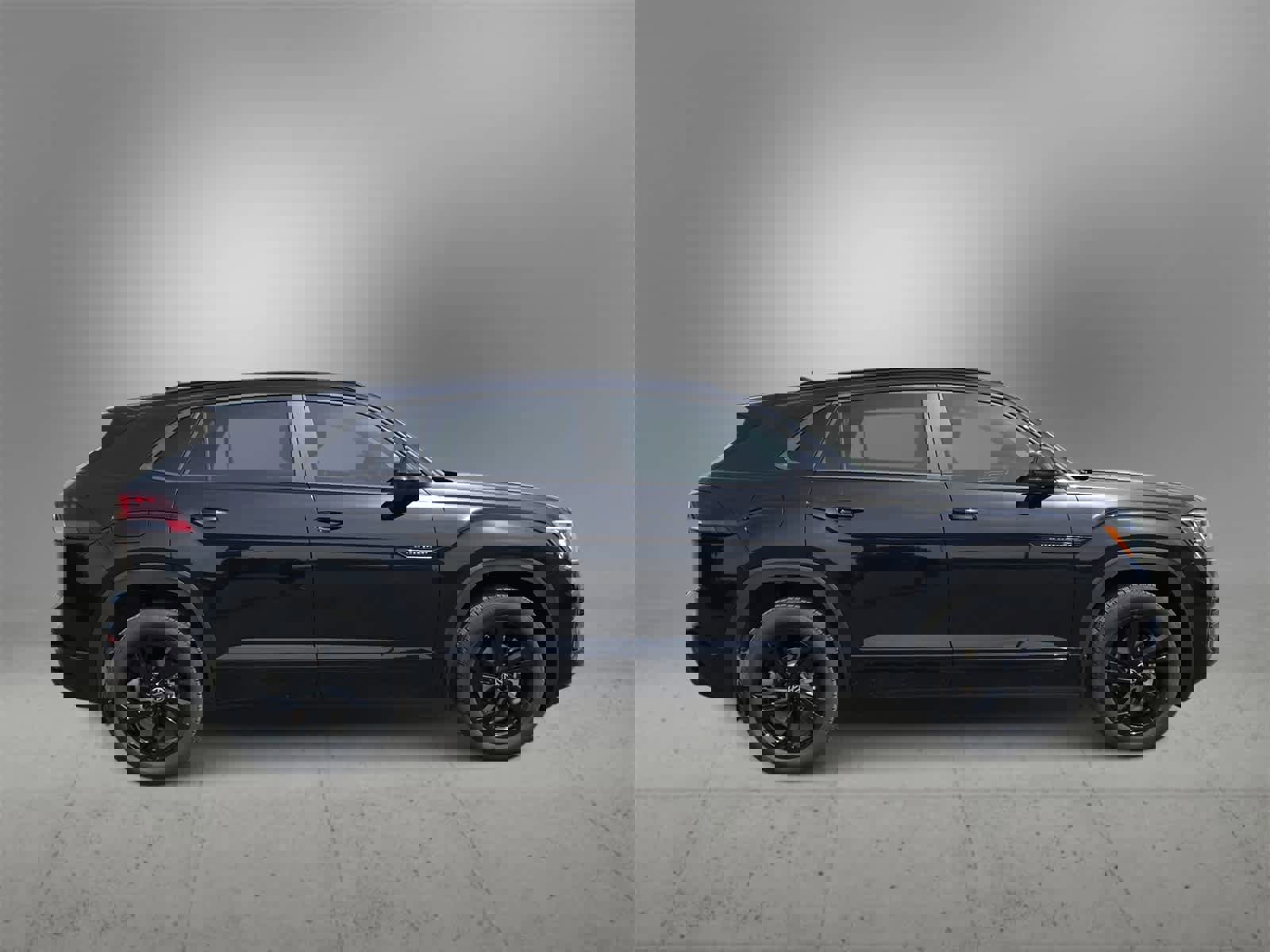 New 2026 Volkswagen Atlas Cross Sport SEL R-Line image 9