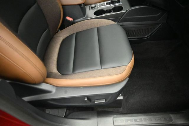 Certified 2025 Ford Bronco Sport Outer Banks w/ Outer Banks Tech Package+ AWD/4WD image 33