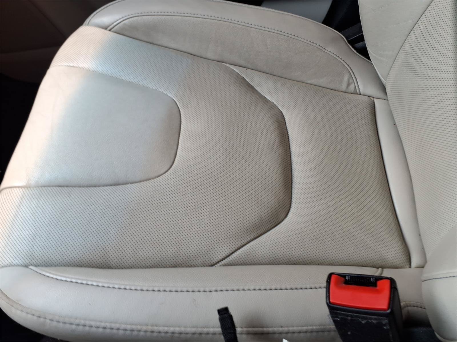 Used 2019 Ford Edge Titanium w/ Equipment Group 301A FWD image 25