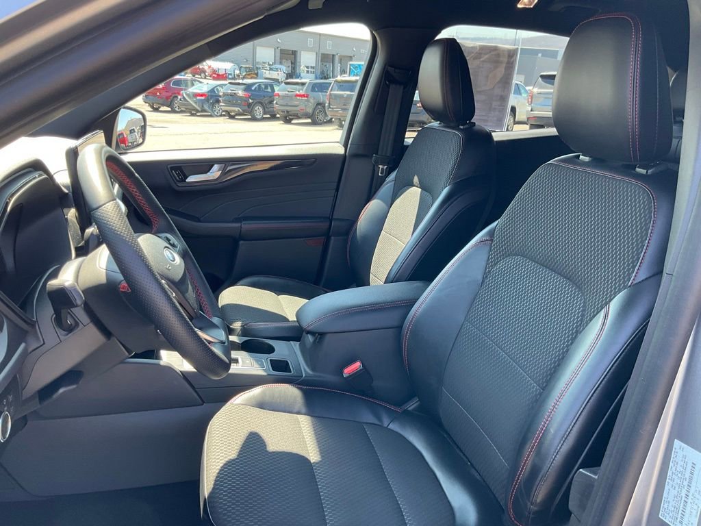 Used 2023 Ford Escape ST-Line w/ Tech Pack #1 image 14