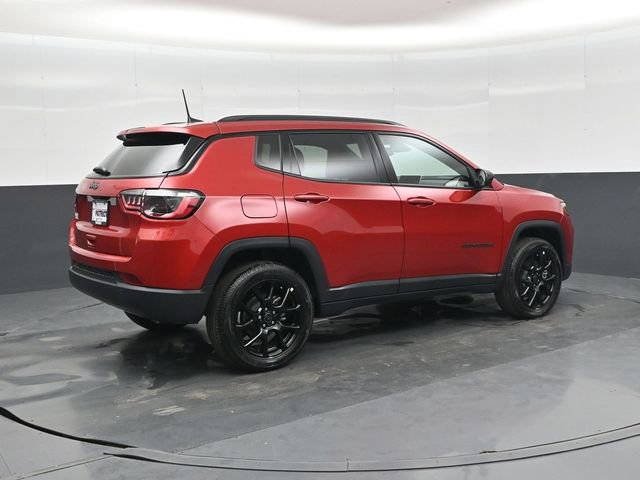 New 2026 Jeep Compass Latitude image 3